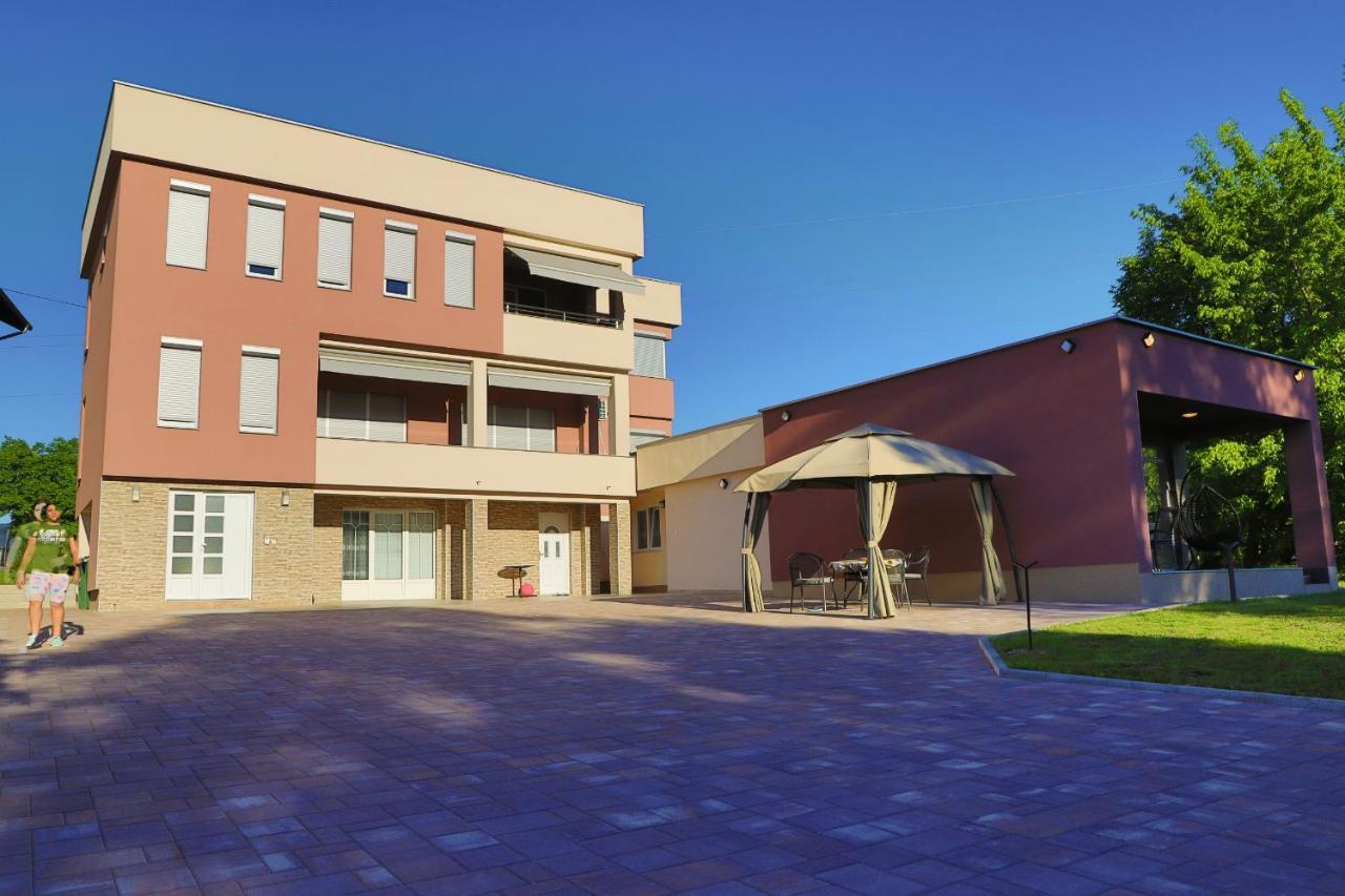 Apartment Vila Tara Bihać 외부 사진